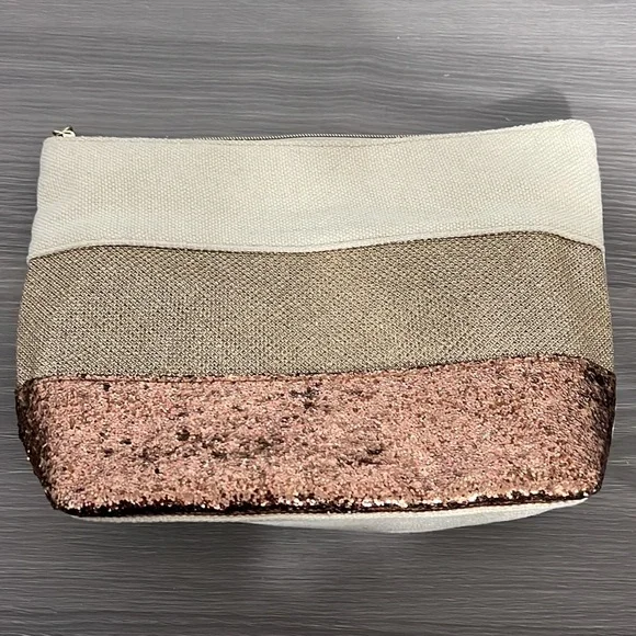 Clarins Make-Up, Travel Bag - Picture 3 of 9